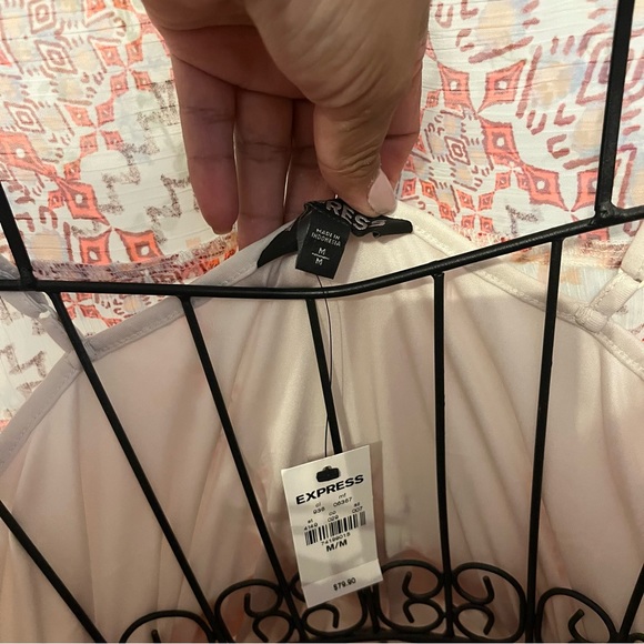 Express Beach Dress - Picture 4 of 8